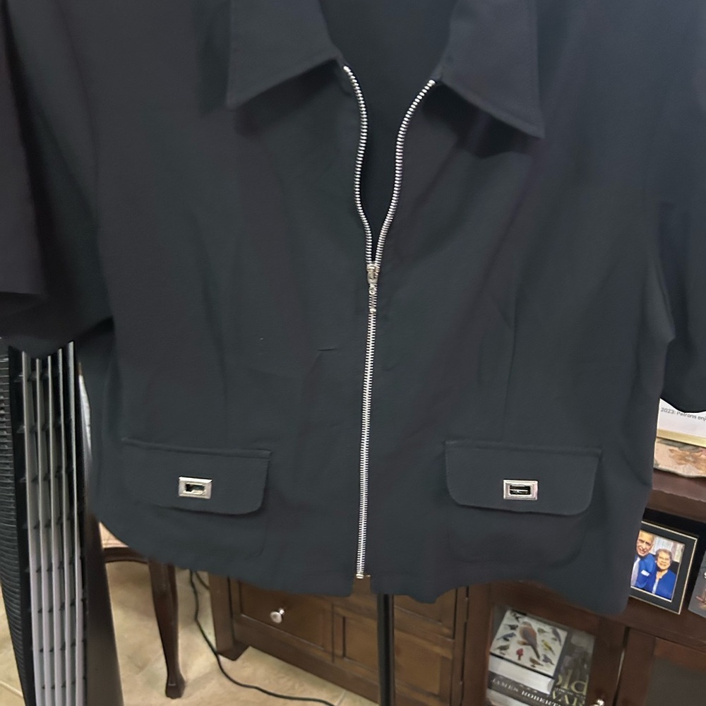 Women’s Black Zip-Up Jacket